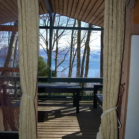 Hardanger Feriesenter Neshagen Σαλέ *